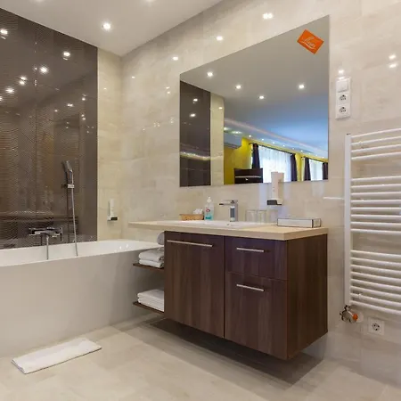 Mayer Hotel Alsoors