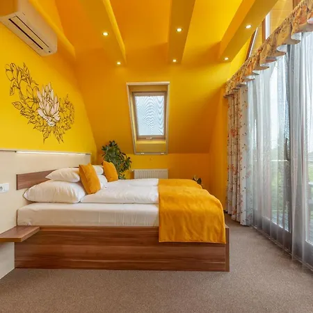 فندق Mayer Alsóörs