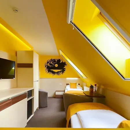 Mayer Hotel Alsoors