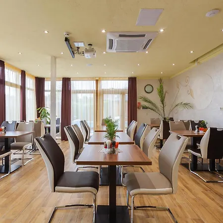 Hotel Mayer
