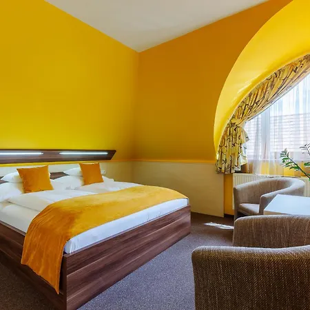 Mayer Hotel Alsoors